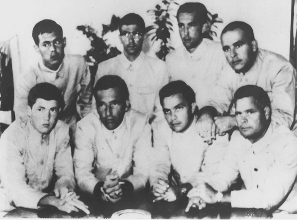 uss pueblo middle finger